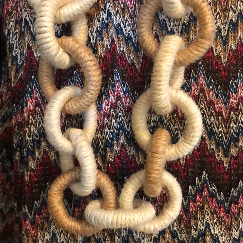 Woven textured necklace
